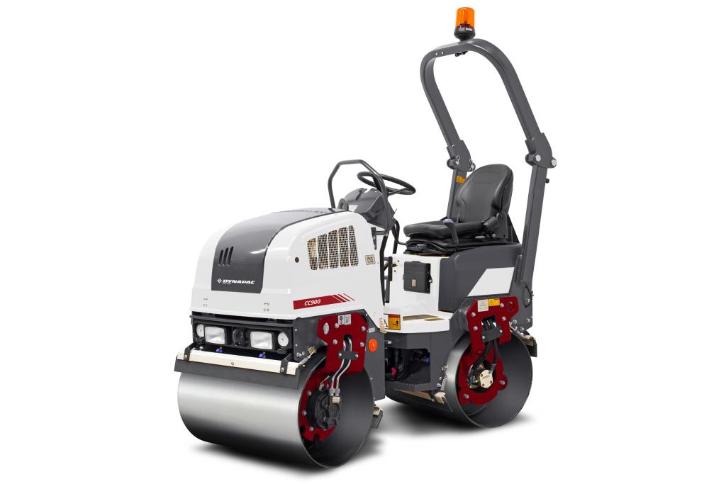 Small Dynapac CC900 roller for compact construction and paving projects, ideal for OSC equipment needs.